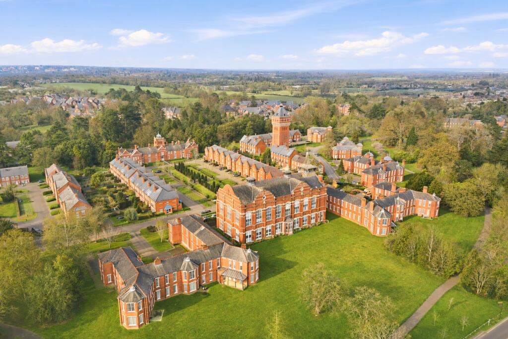 Additional image 14 of West Hall, Beningfield Drive, Napsbury Park, St. Albans, AL2