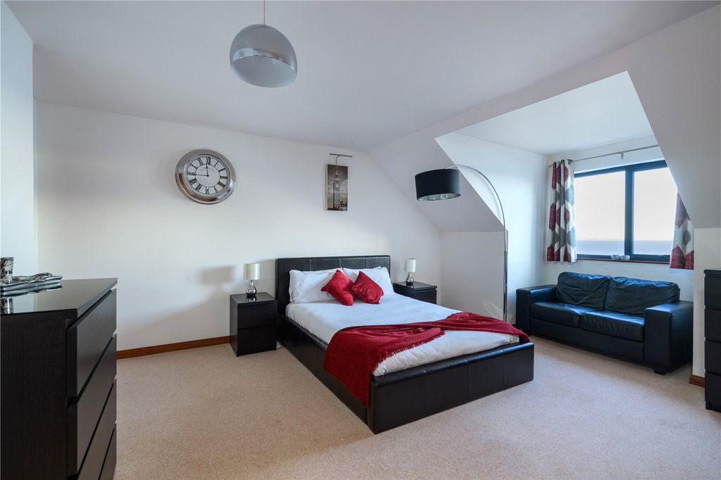 Additional image 13 of 6 bed detached house for saleCraigfoot Walk, Kirkcaldy, Fife KY1