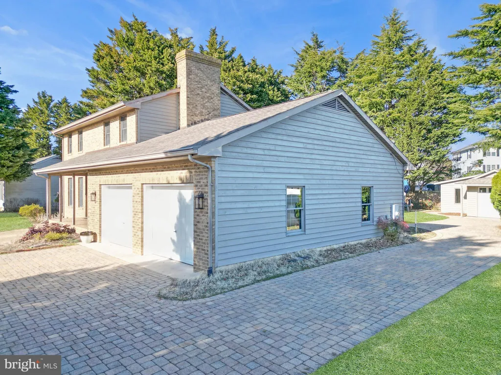 40 Eagle Drive, Rehoboth Beach, DE 19971