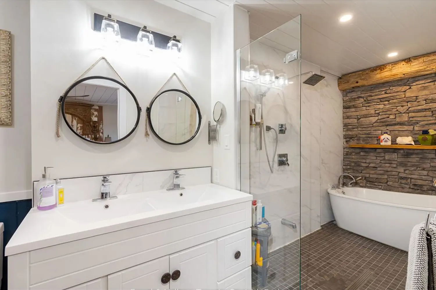 Additional image 4 of 9263 91 County Road