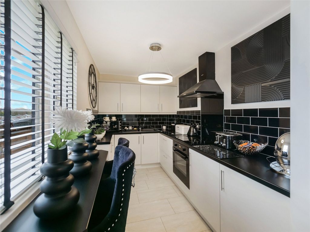 Additional image 9 of 2 bed flat for saleWestknowe Gardens, Rutherglen, Glasgow, South Lanarkshire G73
