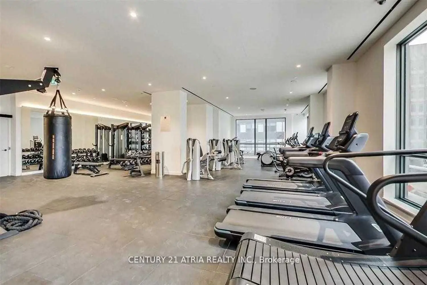 Additional image 18 of 39 Roehampton Avenue 707