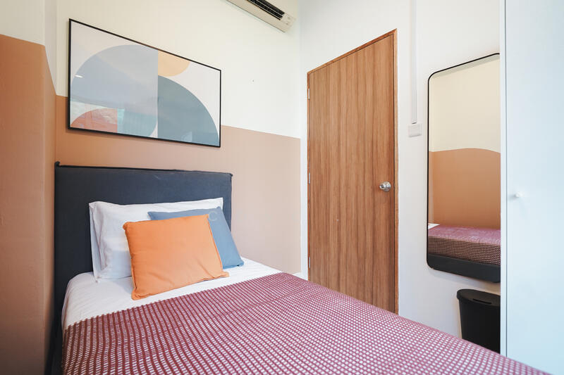 Additional image 2 of 35 Robin Road