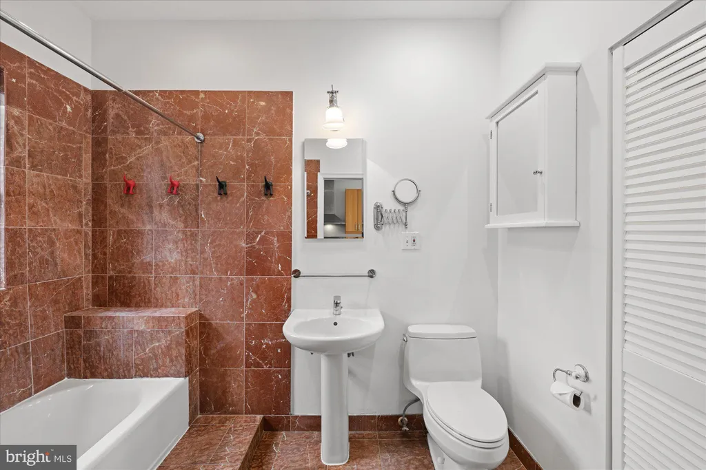 Additional image 12 of 1318 35th Street NW Unit 6, Washington, DC 20007