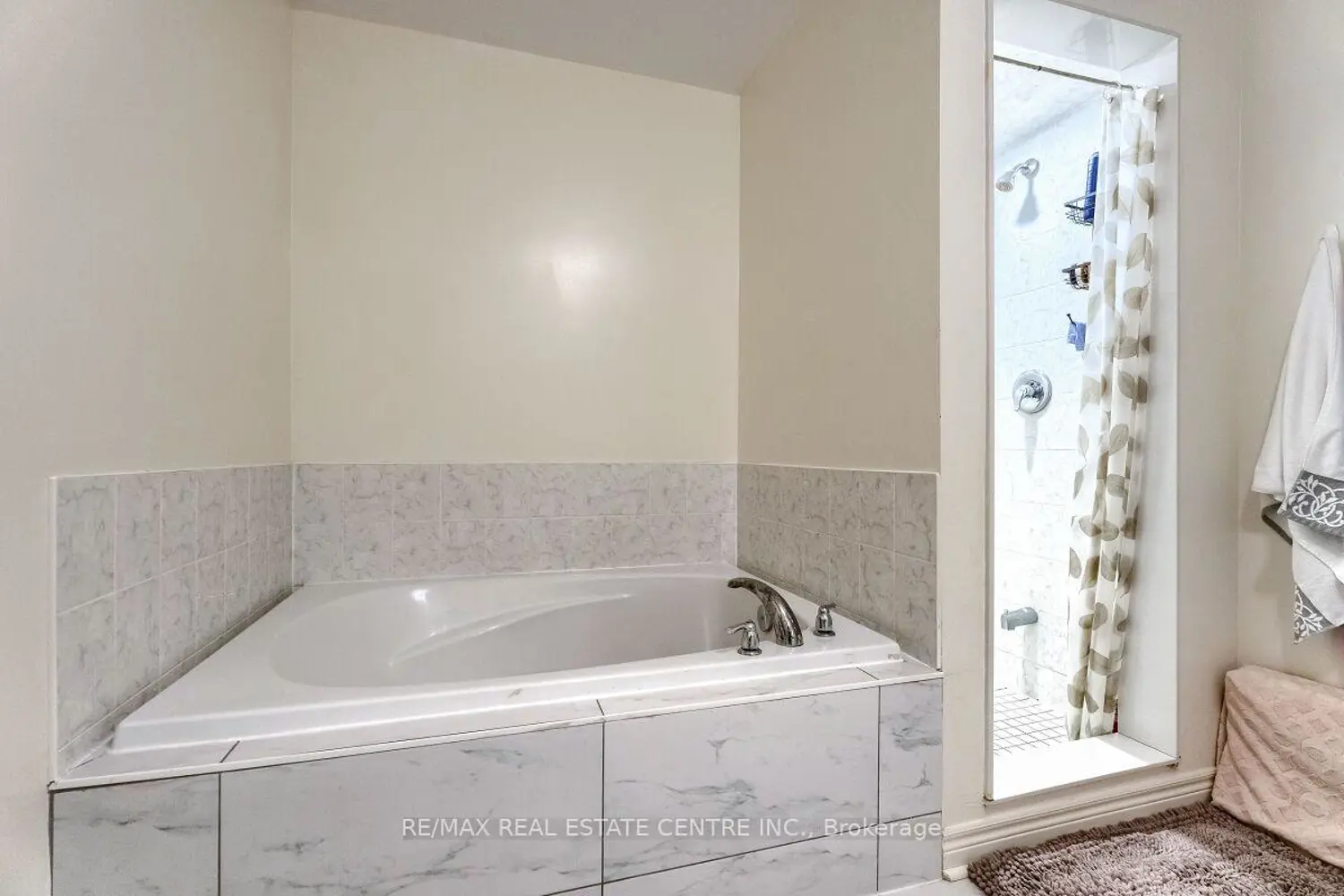 Additional image 16 of 1195 Kettering Drive