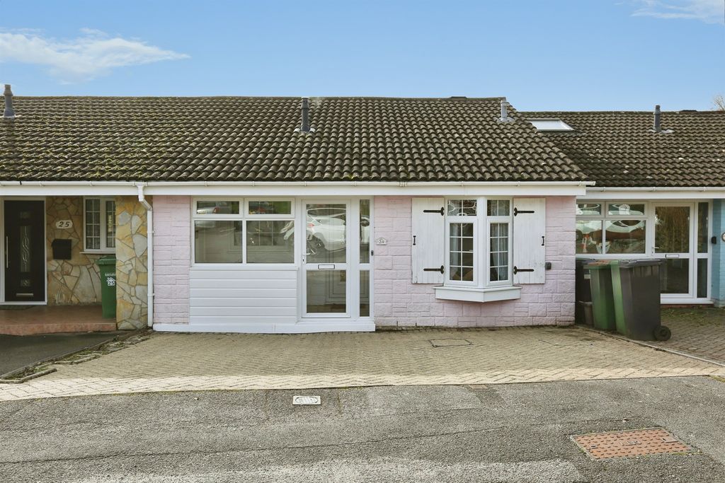 2 bed terraced bungalow for saleAmbleside, Botley, Southampton SO30