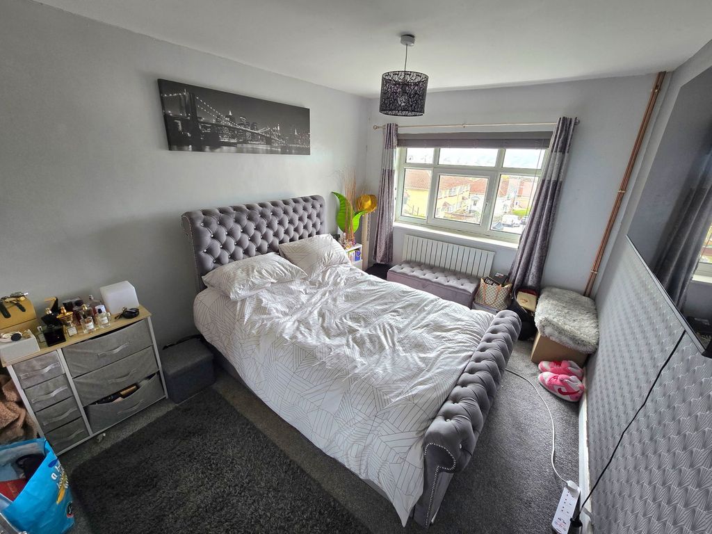 Additional image 5 of 2 bed flat for saleLime Grove, Cimla, Neath SA11