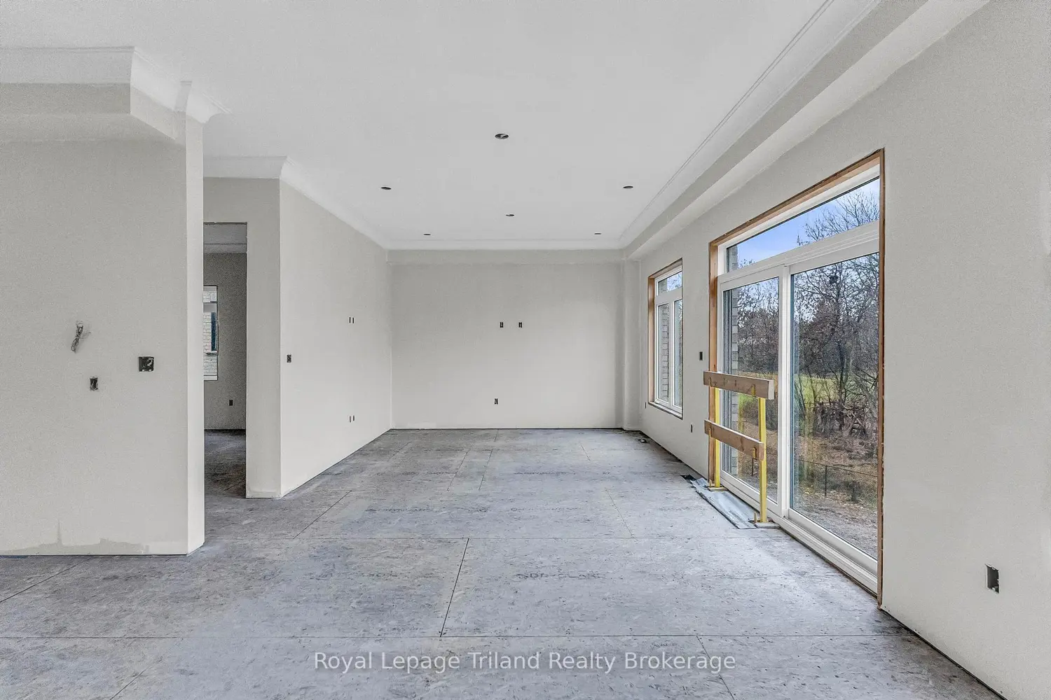 Additional image 6 of 1242 Caen Avenue