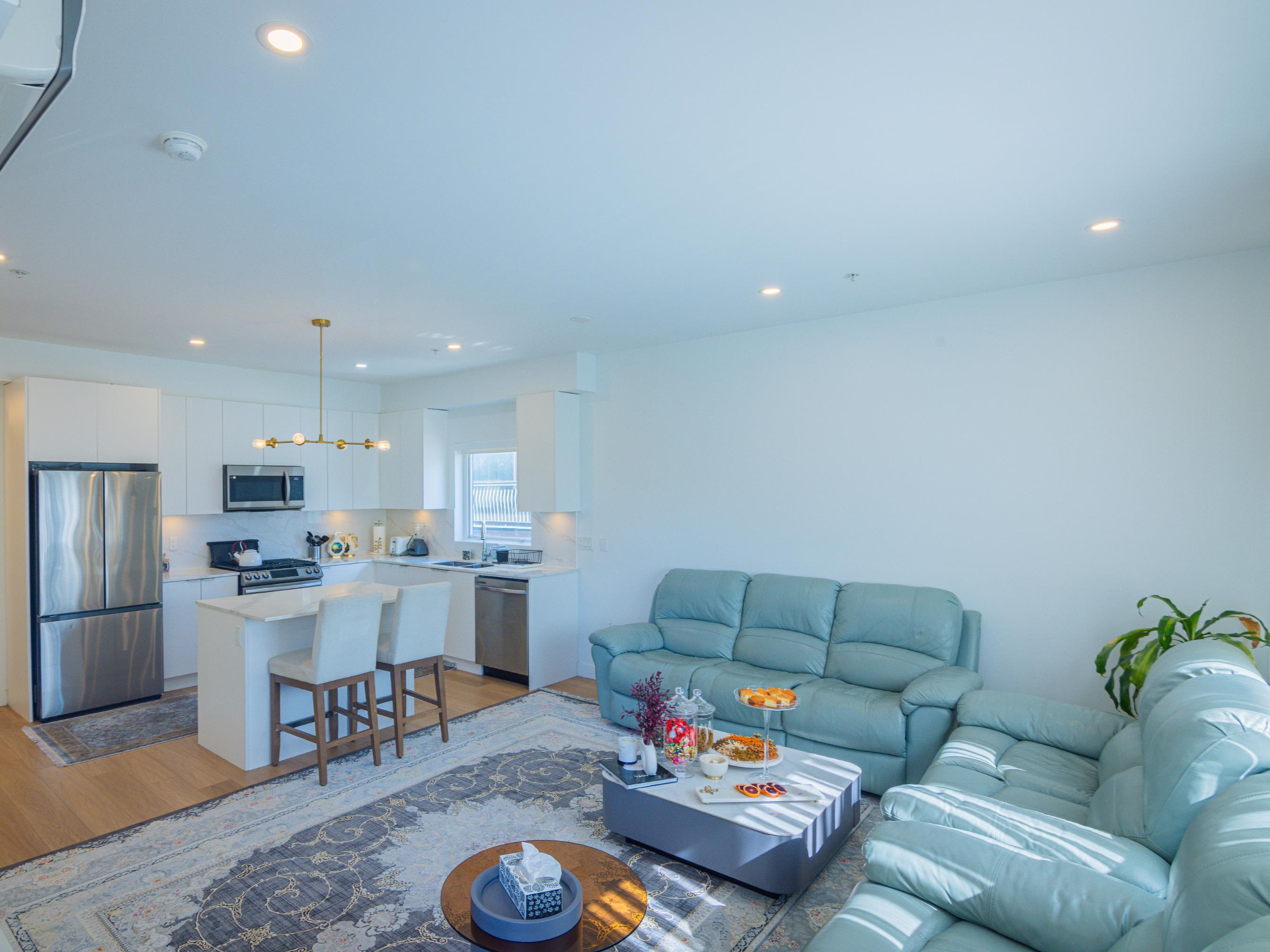 Additional image 2 of 202-2331 Kelly Avenue, Port Coquitlam, BC, V3C 1Y3