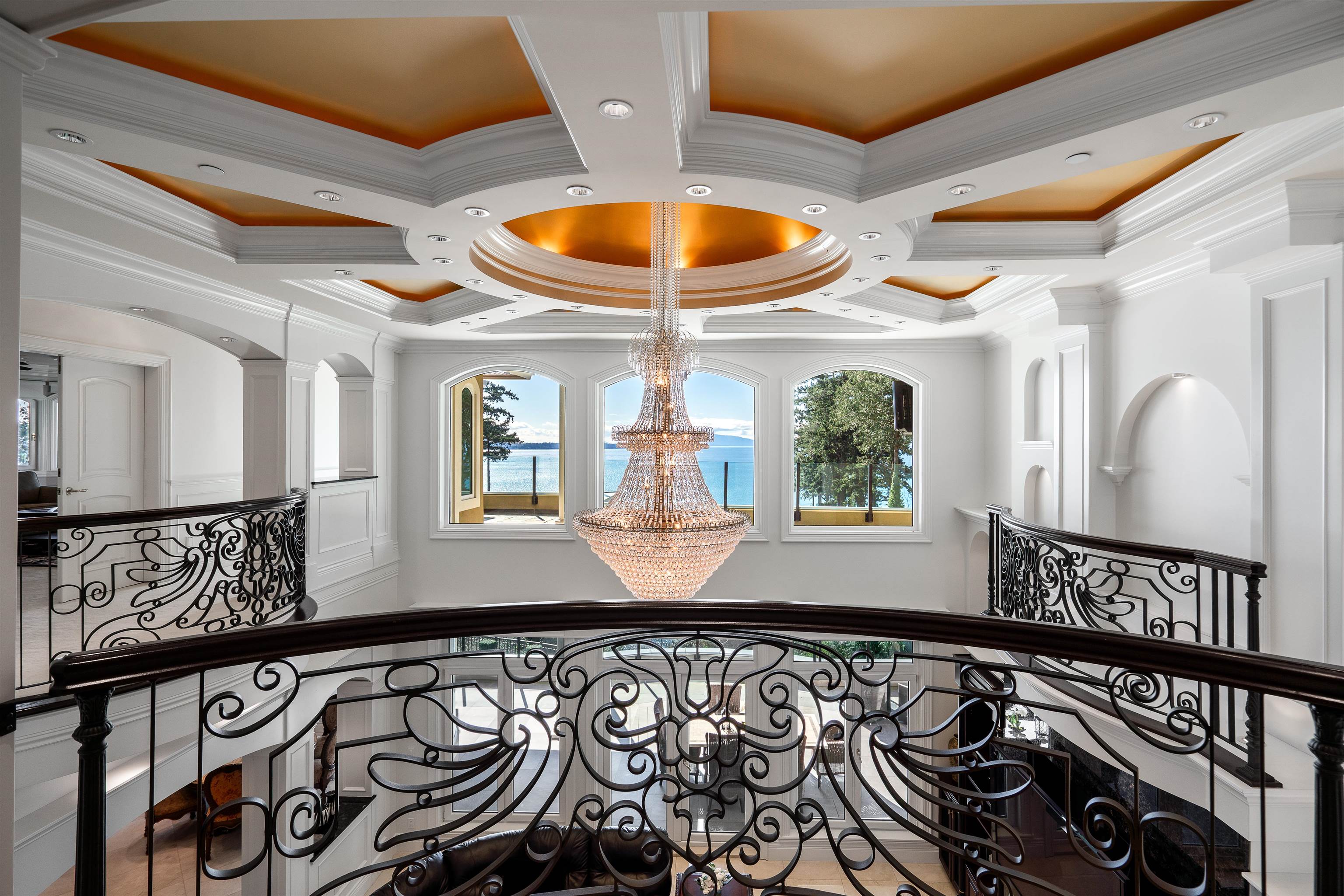 Additional image 5 of 13822 Marine Drive, White Rock, BC, V4B 1A4