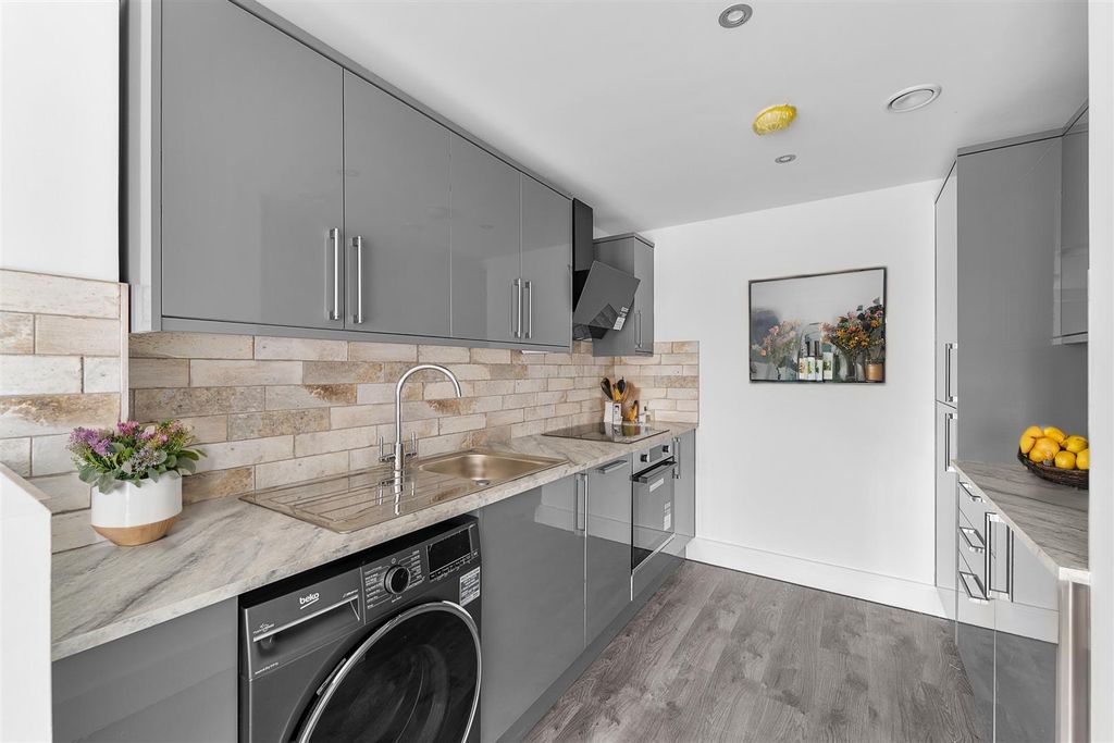 Additional image 4 of 27 bed block of flats for saleBindloss Avenue, Eccles, Manchester M30