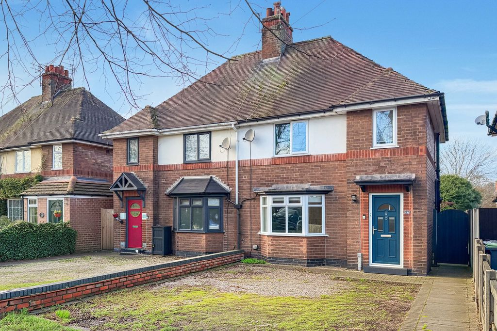 3 bed semi-detached house for saleBye Pass Road, Beeston, Nottingham, Nottinghamshire NG9