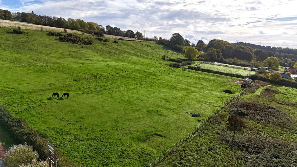 Land for salePlot - East, Little London, Longhope GL17