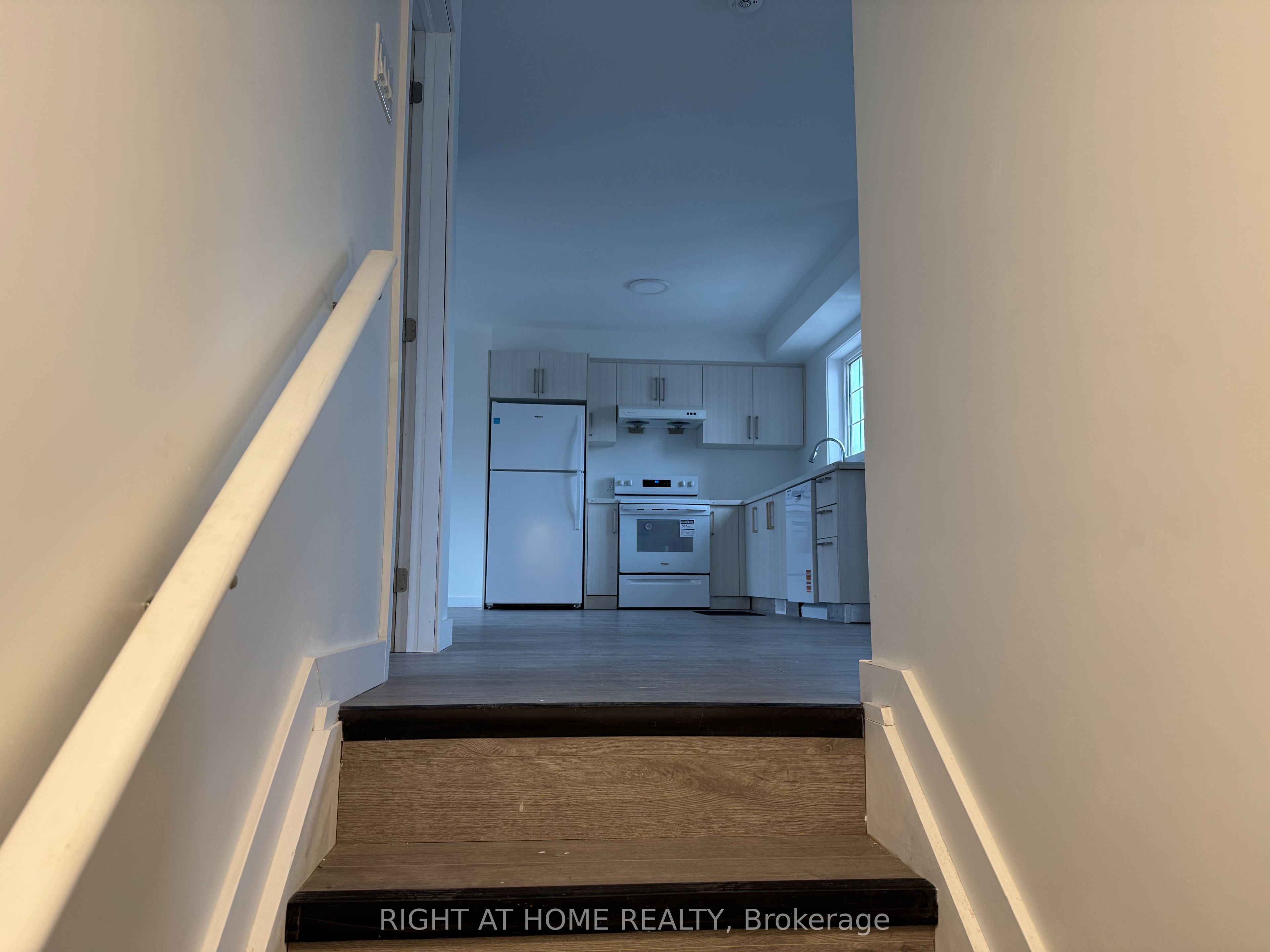 Additional image 4 of (MAIN)-127 Highriver Trail, Welland, ON, L3C 0H6