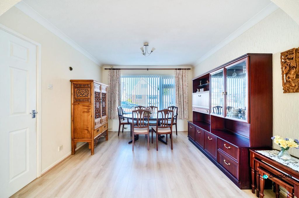 Additional image 3 of 3 bed detached house for salePantydwr, Three Crosses, Swansea SA4