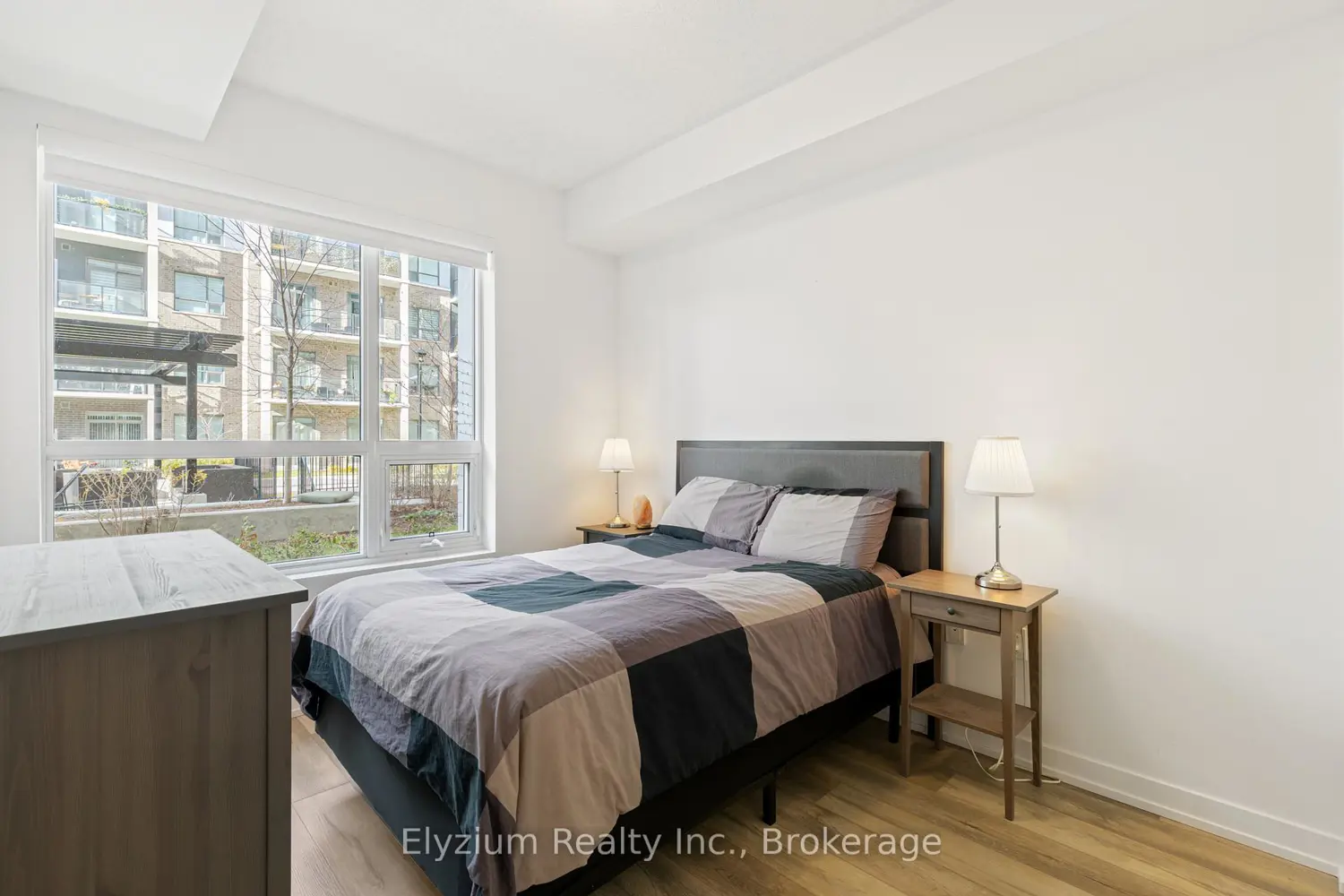 Additional image 12 of 5055 Greenlane Road 127