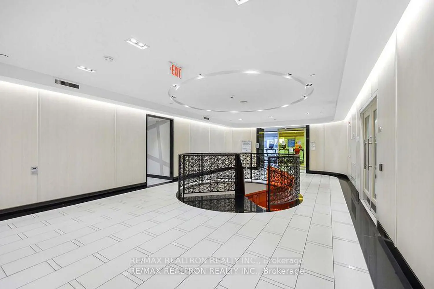 Additional image 20 of 30 Roehampton Avenue 1501