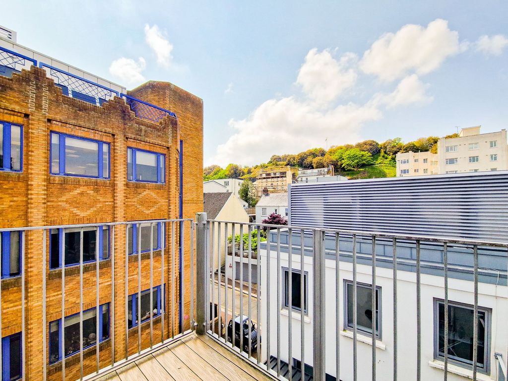 2 bed flat for sale17 Pierre Arrive, St Helier JE2