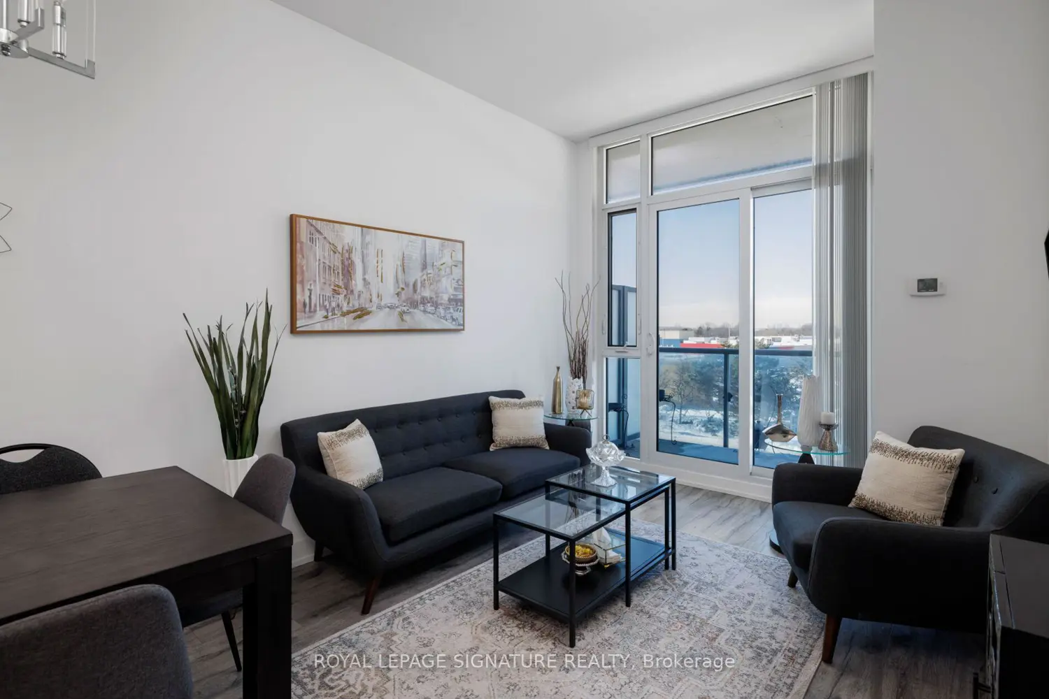 Additional image 7 of 9471 Yonge Street 332