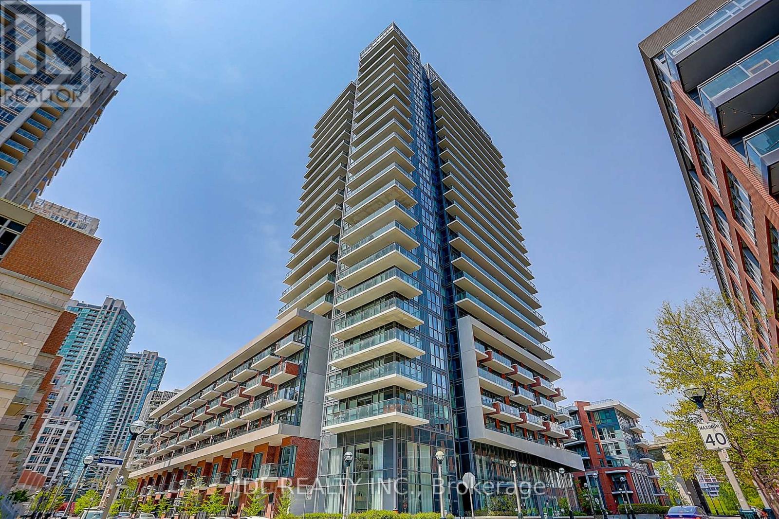 10-38 Iannuzzi Street, Toronto, ON, M5V0S2