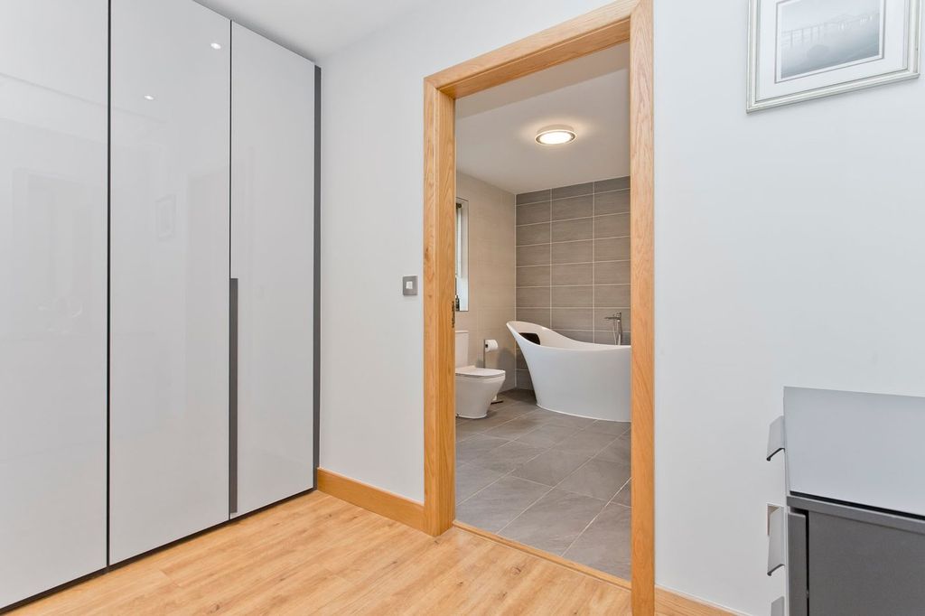 Additional image 23 of 5 bed detached house for saleElie KY9