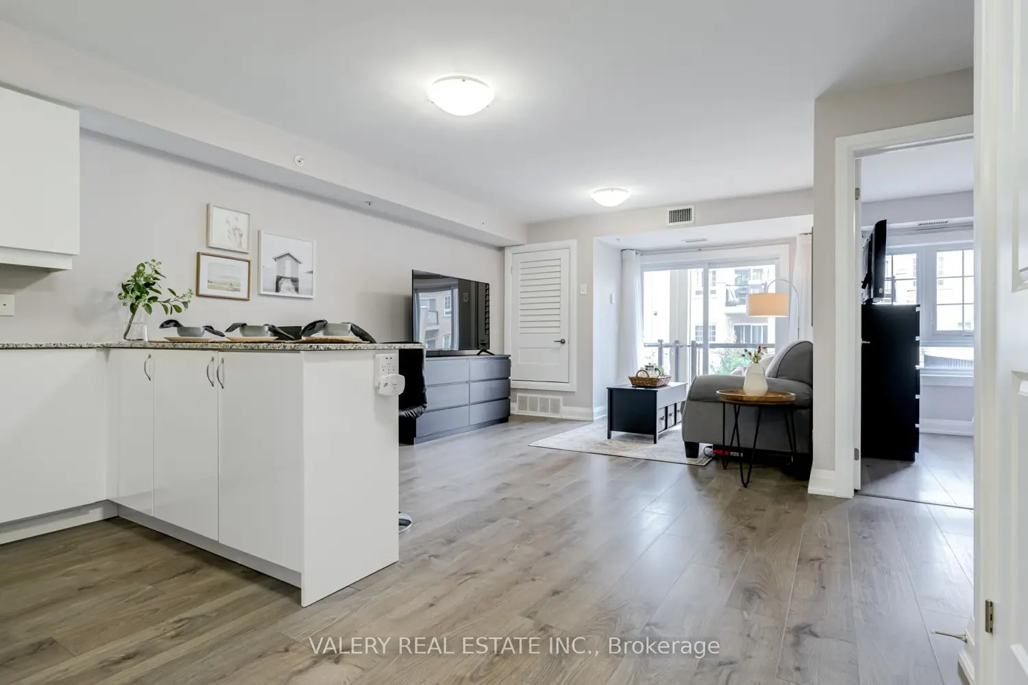 Primary image of 481 Rupert Avenue 226