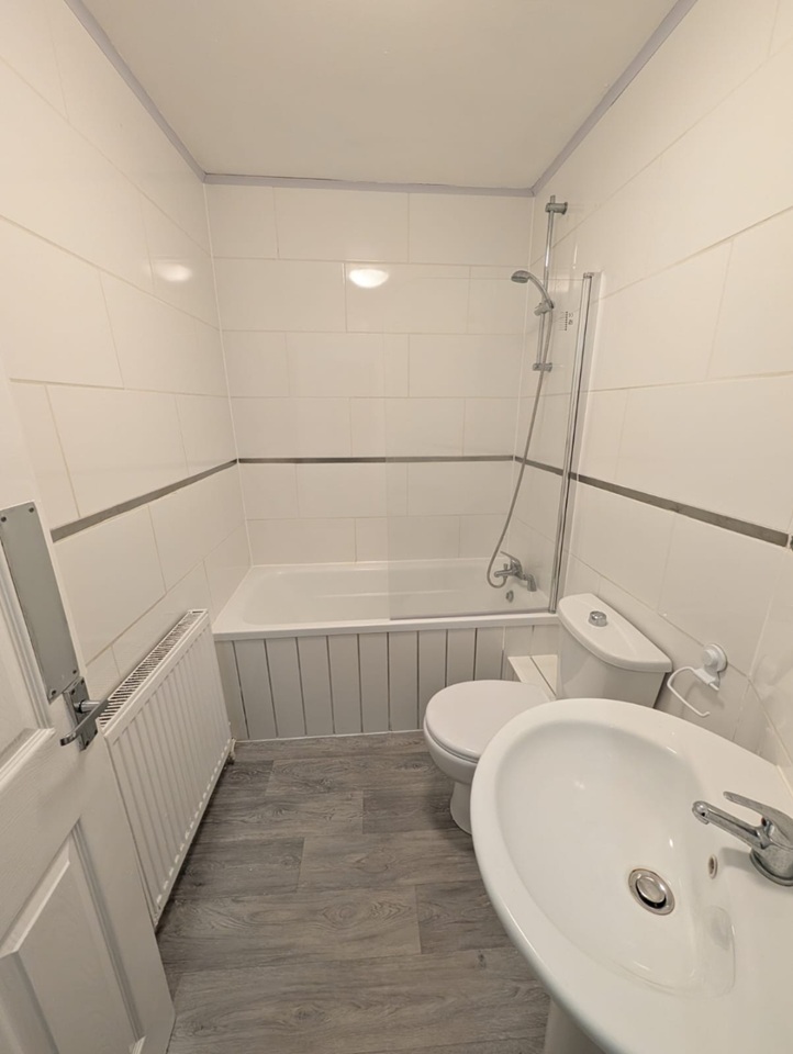 Additional image 12 of 3 Bed Flat, Polygon Road, M8, N1 7GU