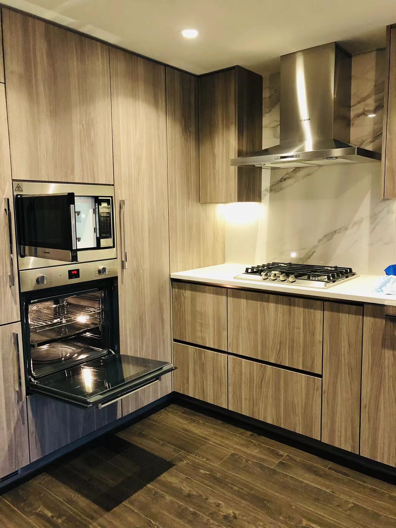 9887 Whalley Boulevard, Surrey, BC, V3T 0P4