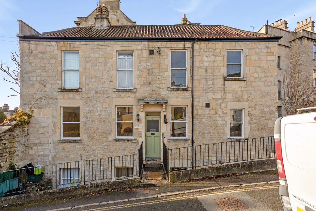 2 bed flat for saleUpper East Hayes, Bath BA1