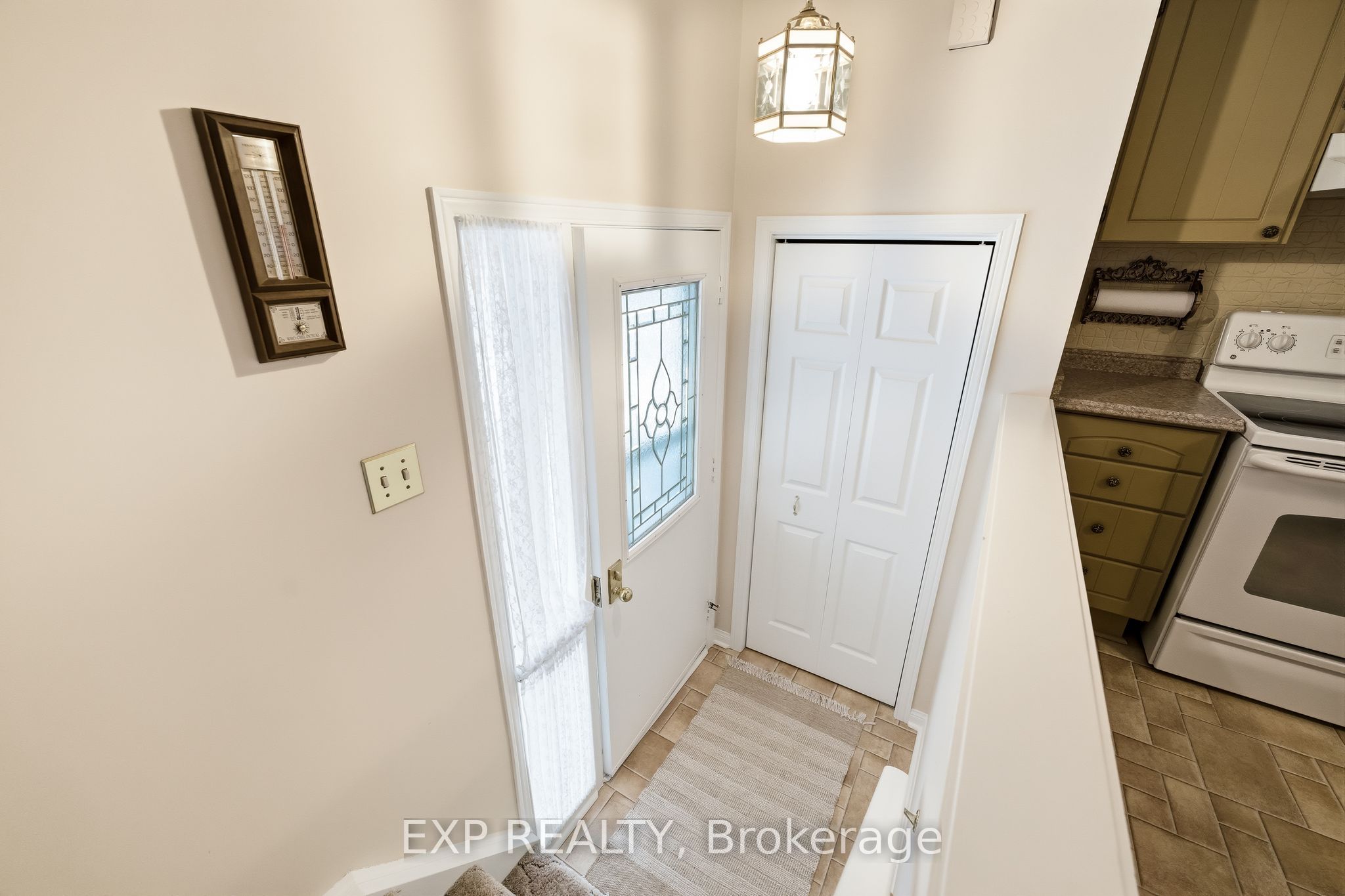 557 Daintry Crescent, Cobourg, ON, K9A 4X9 photo 5