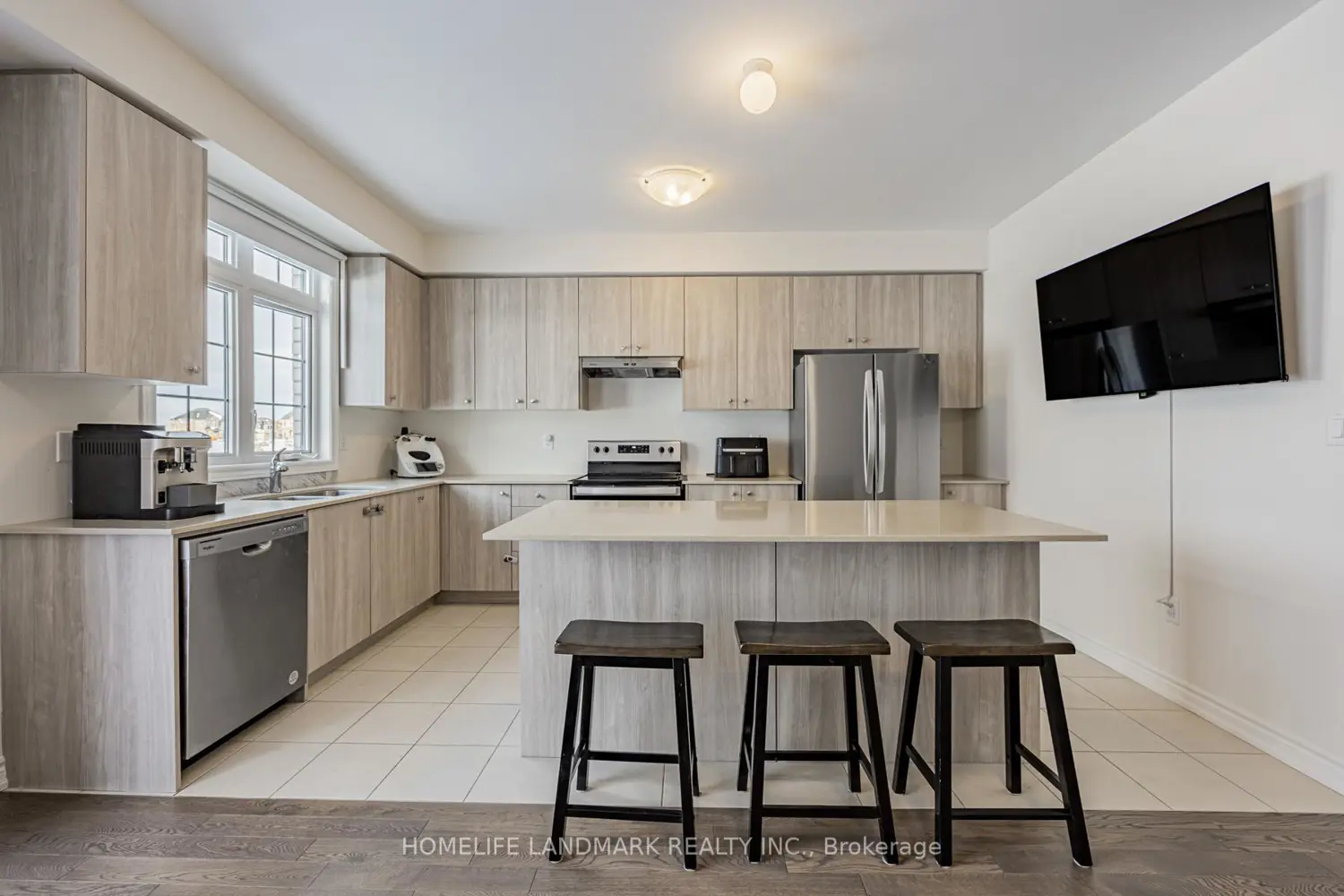 Additional image 5 of 1102 Pisces Trail