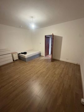 Allen Road, London N16, Studio to rent