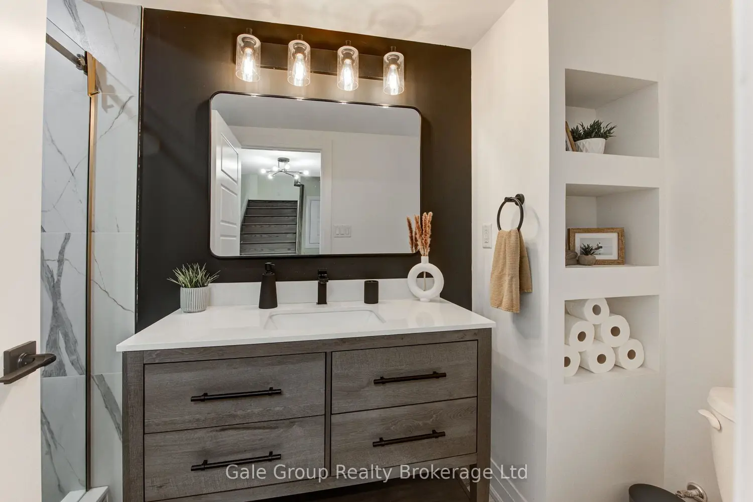 Additional image 14 of 409 Somme Street