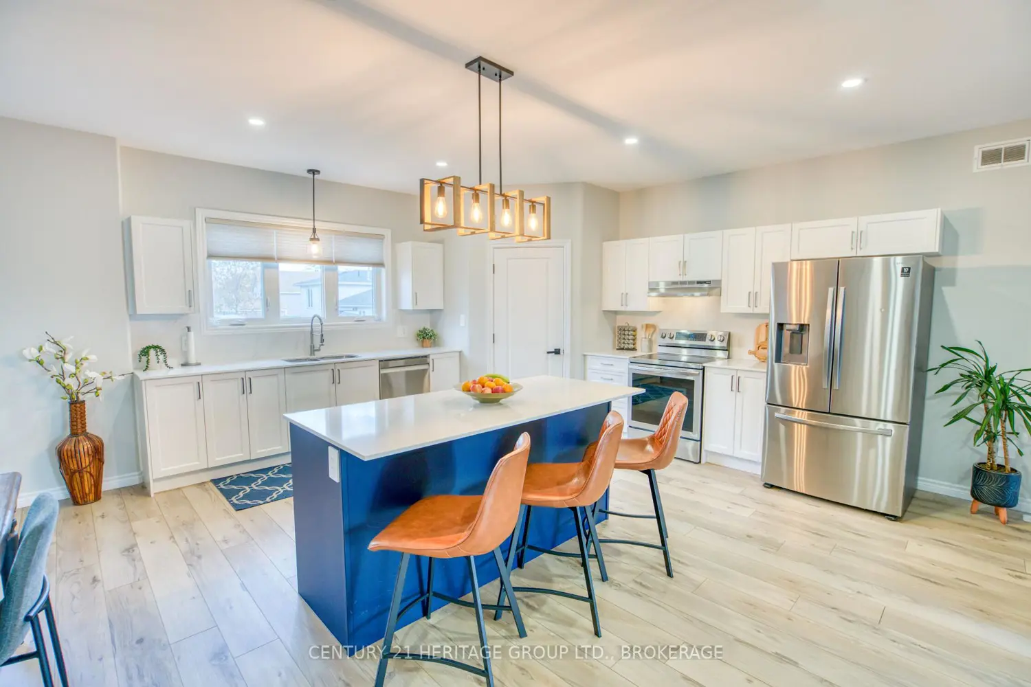 Additional image 5 of 5 Cross Street