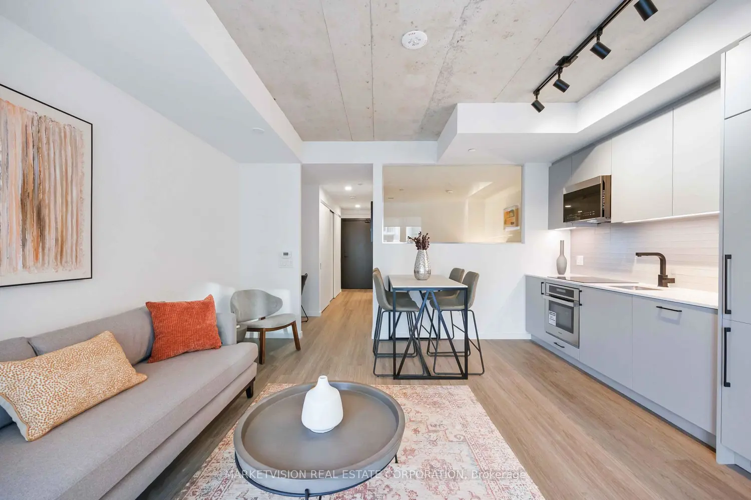 Additional image 4 of 689 The Queensway Street 505