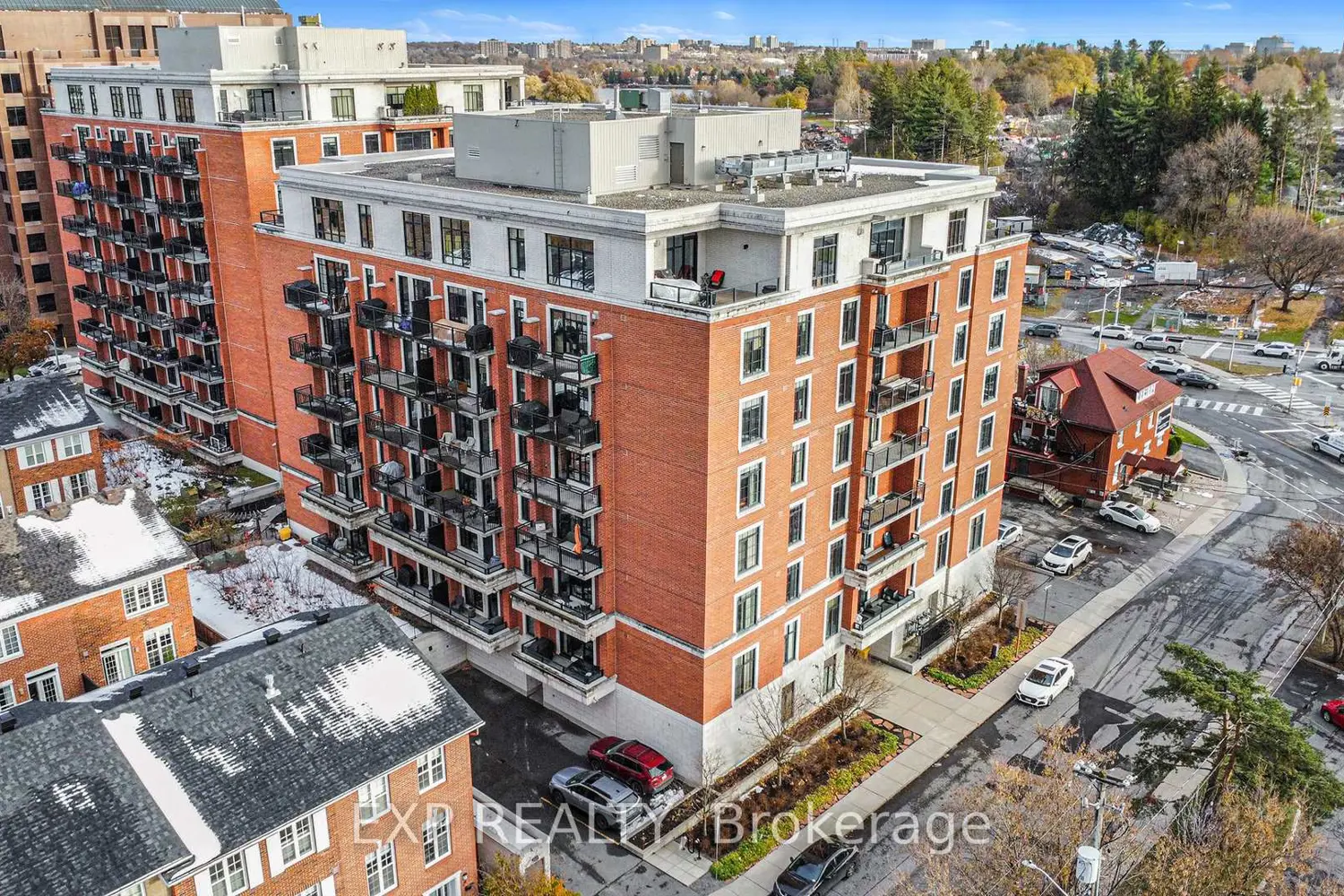 Additional image 18 of 327 Breezehill Avenue 403