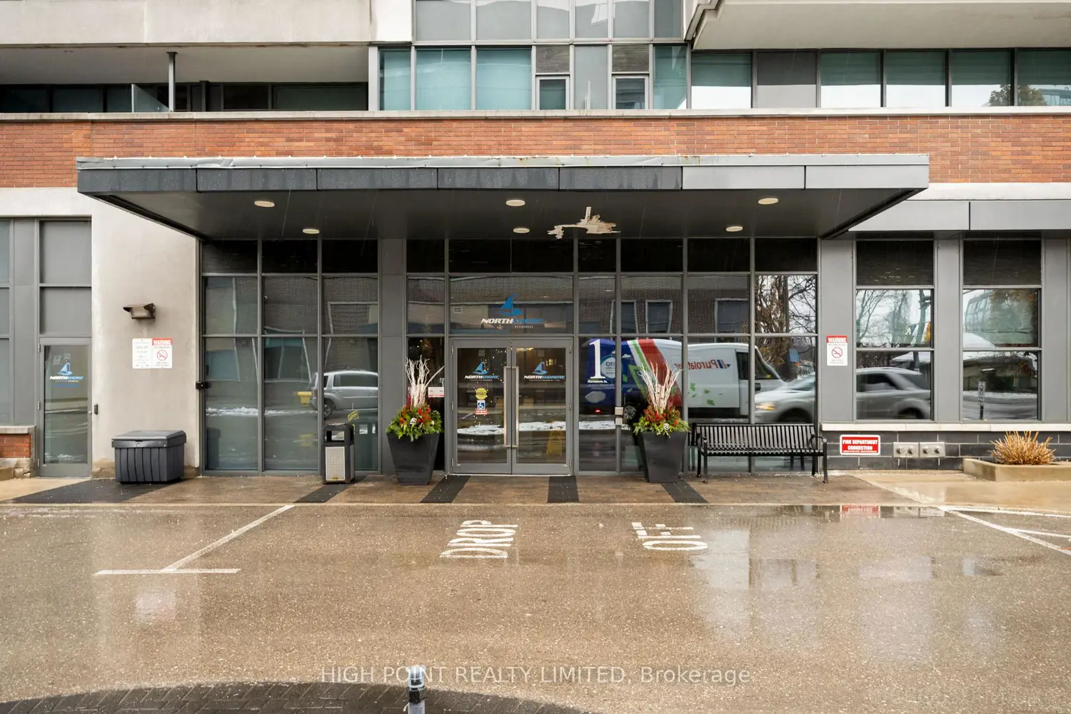 Additional image 15 of 1 Hurontario Street 610