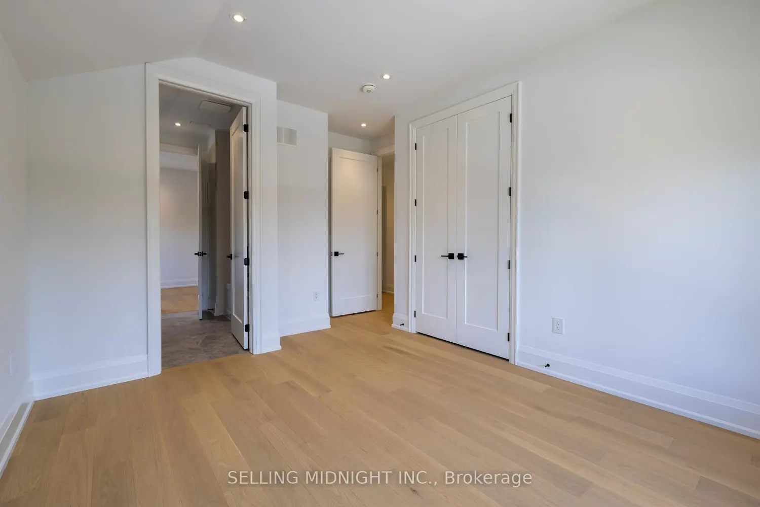 Additional image 10 of 21 Murrie Street