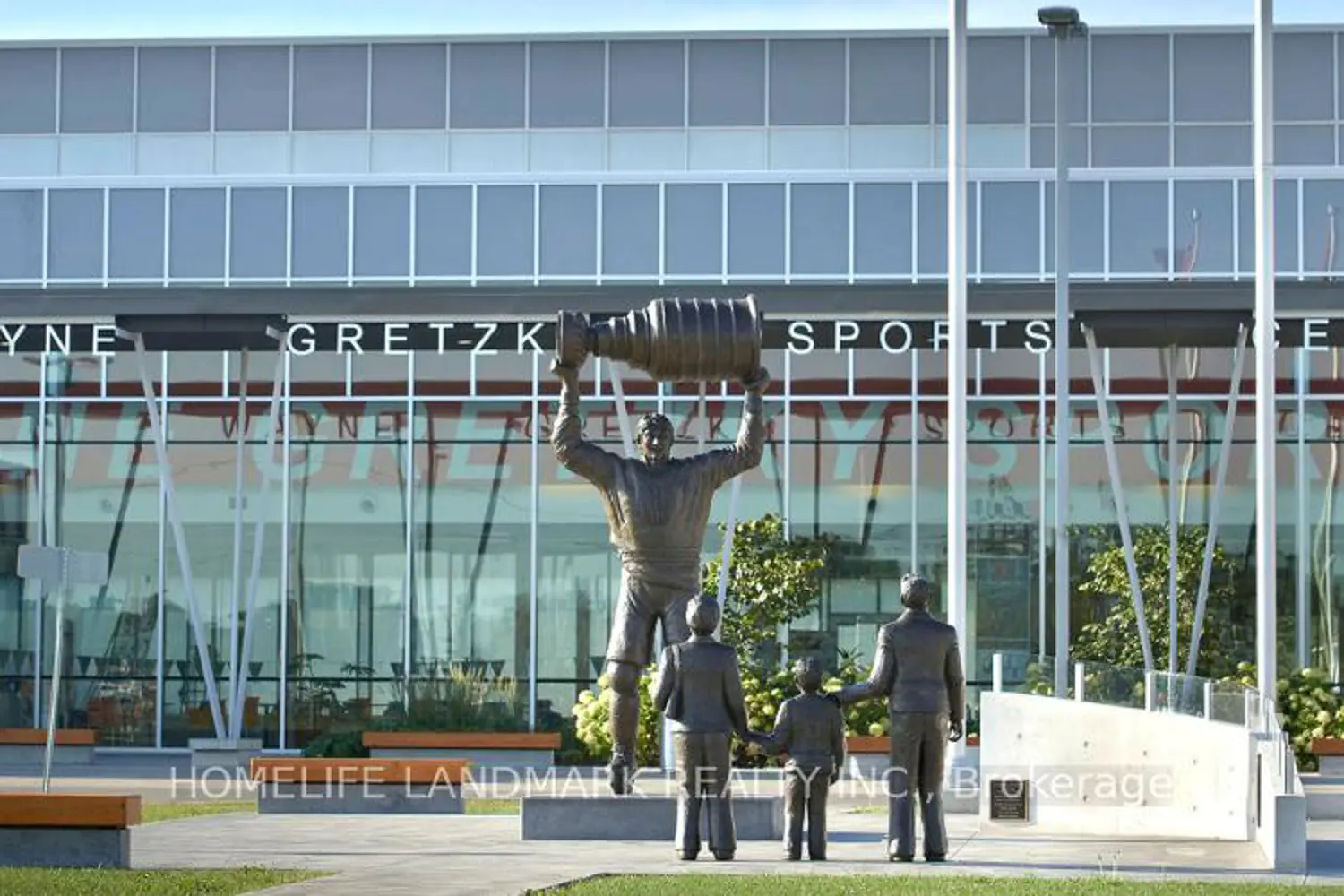 Additional image 9 of 660 Colborne Street 5