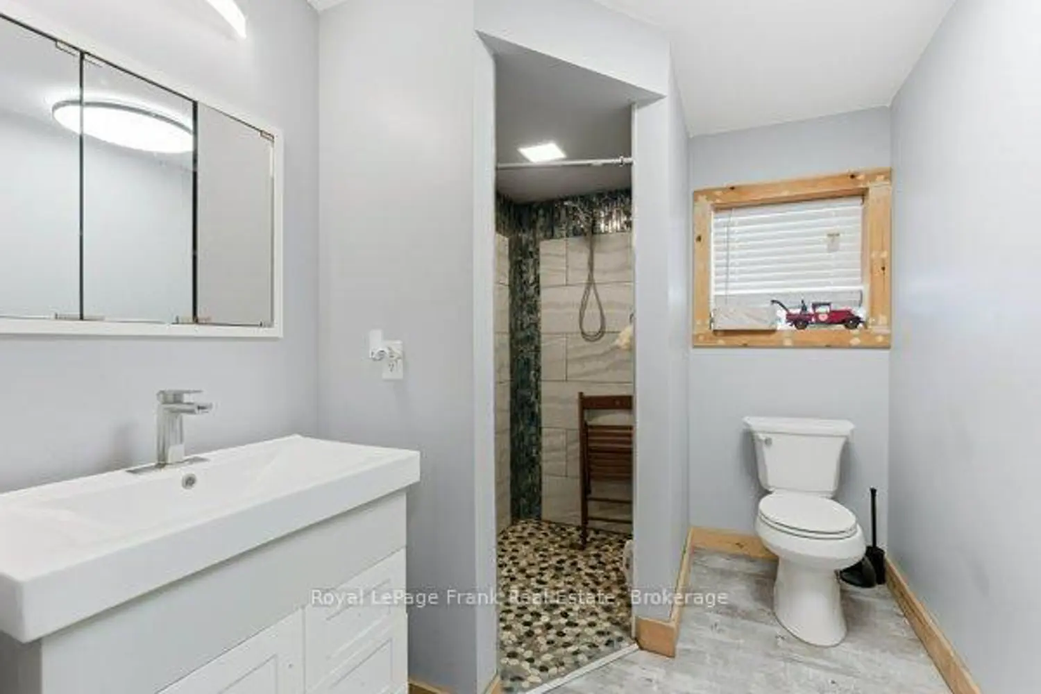 Additional image 16 of 241 Bellevue Drive