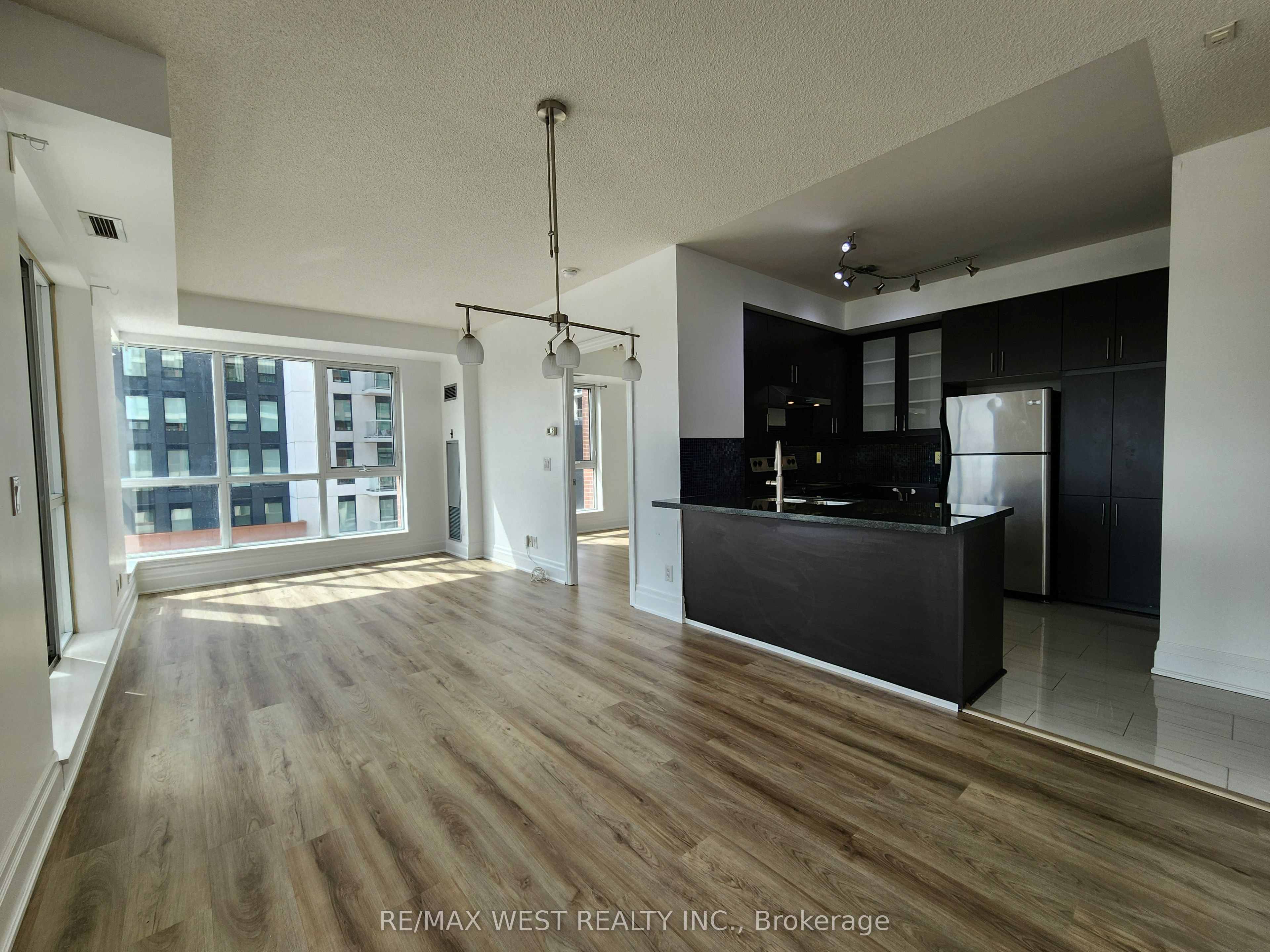 Additional image 6 of 409A-1 Upper Duke Crescent, Markham, ON, L6G 0B6