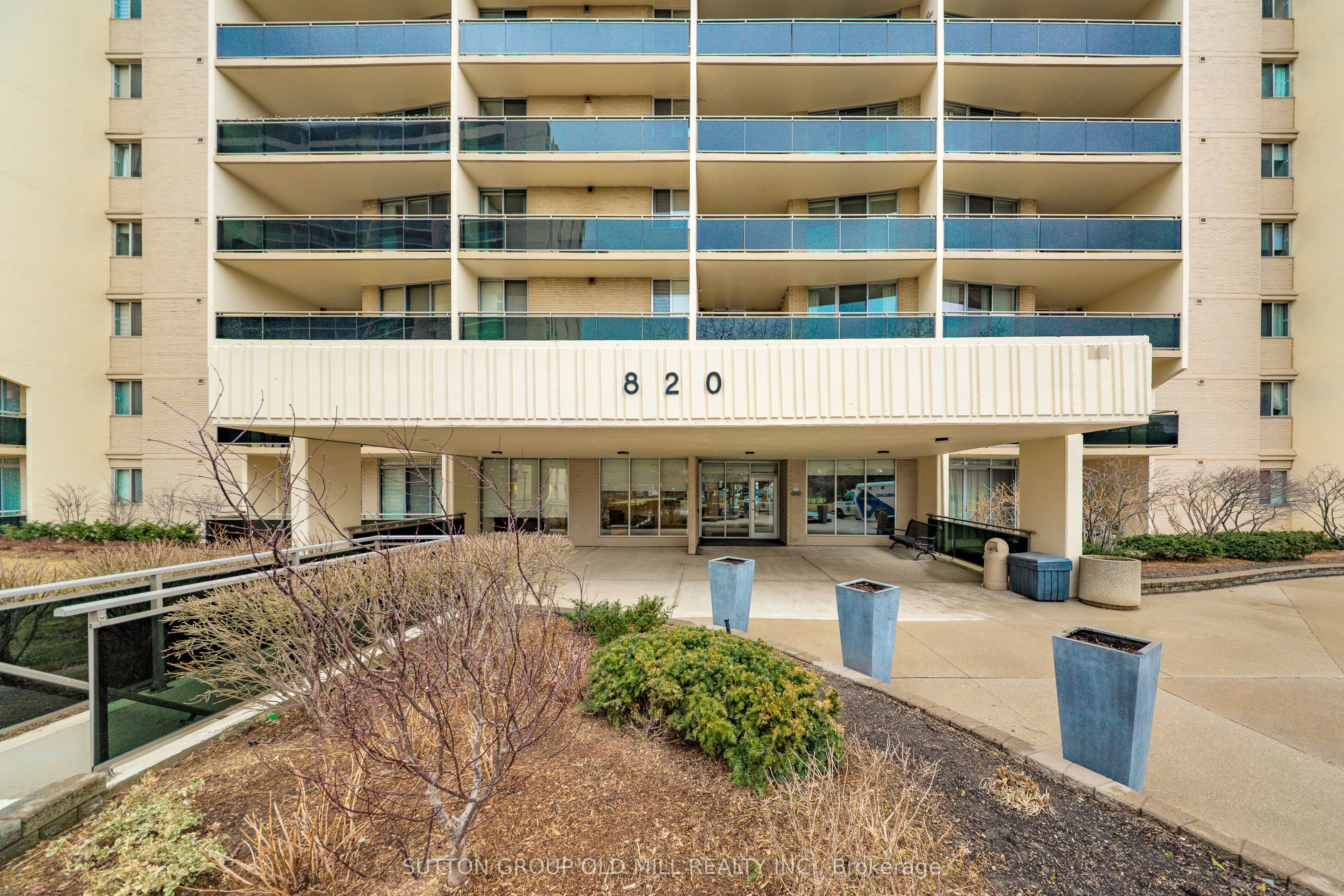 Additional image 2 of 708-820 Burnhamthorpe Road, Toronto, ON, M9C 4W2