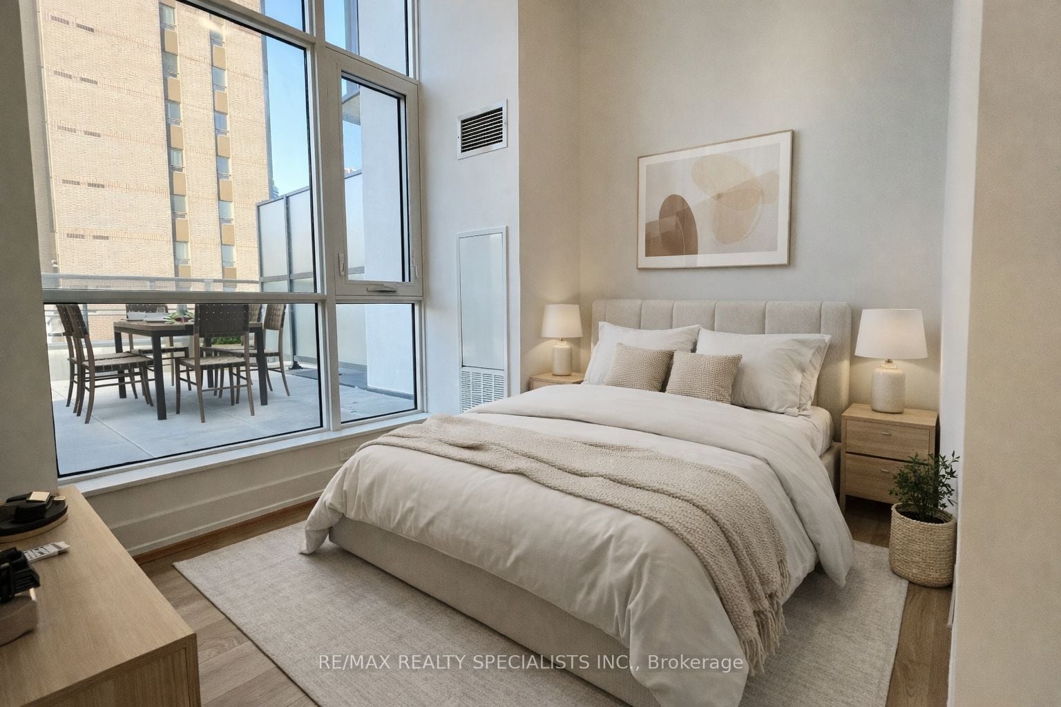 Additional image 5 of 302-202 Burnhamthorpe Road E, Mississauga, ON, L5A 4L4