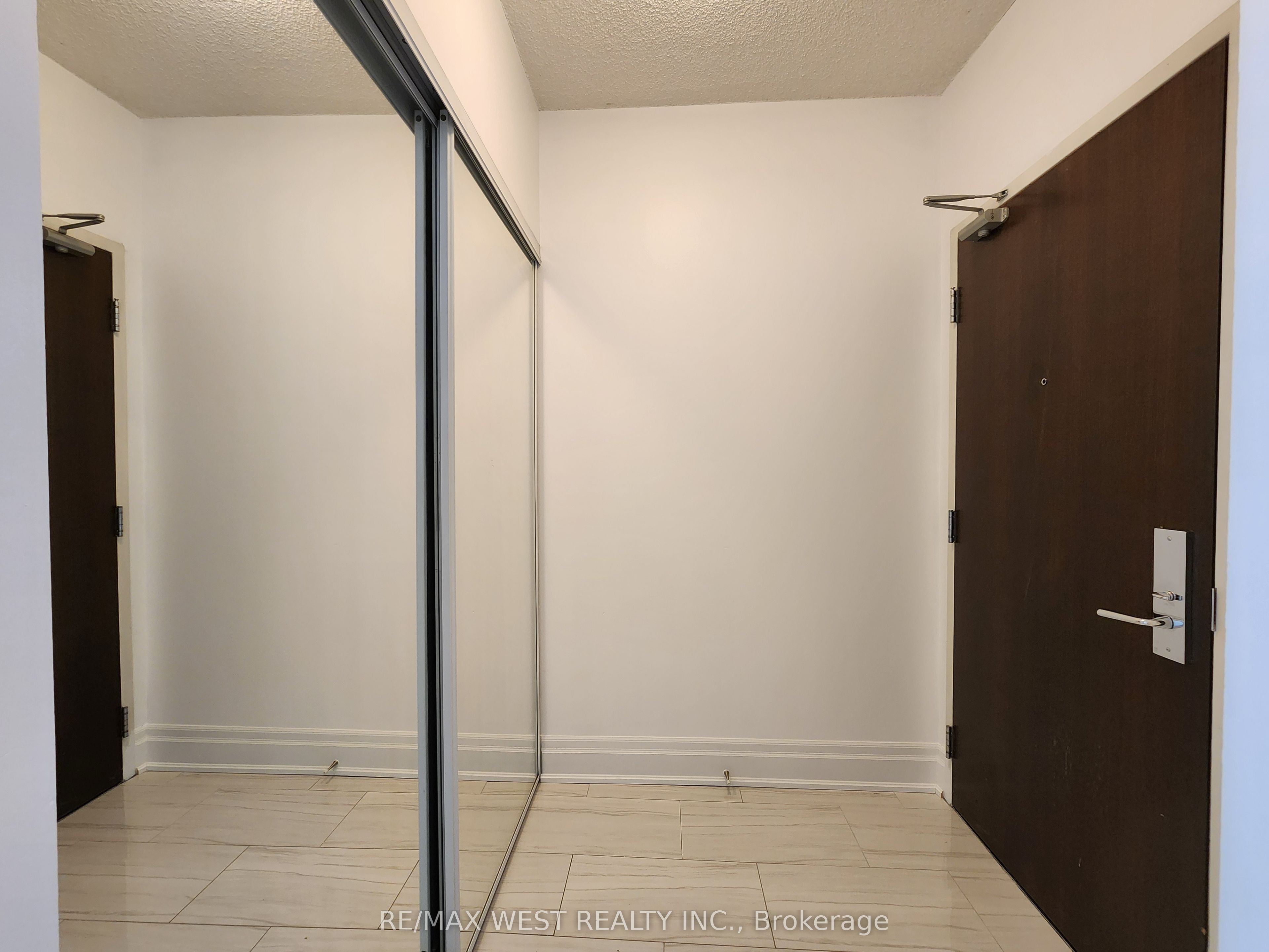 Additional image 3 of 409A-1 Upper Duke Crescent, Markham, ON, L6G 0B6
