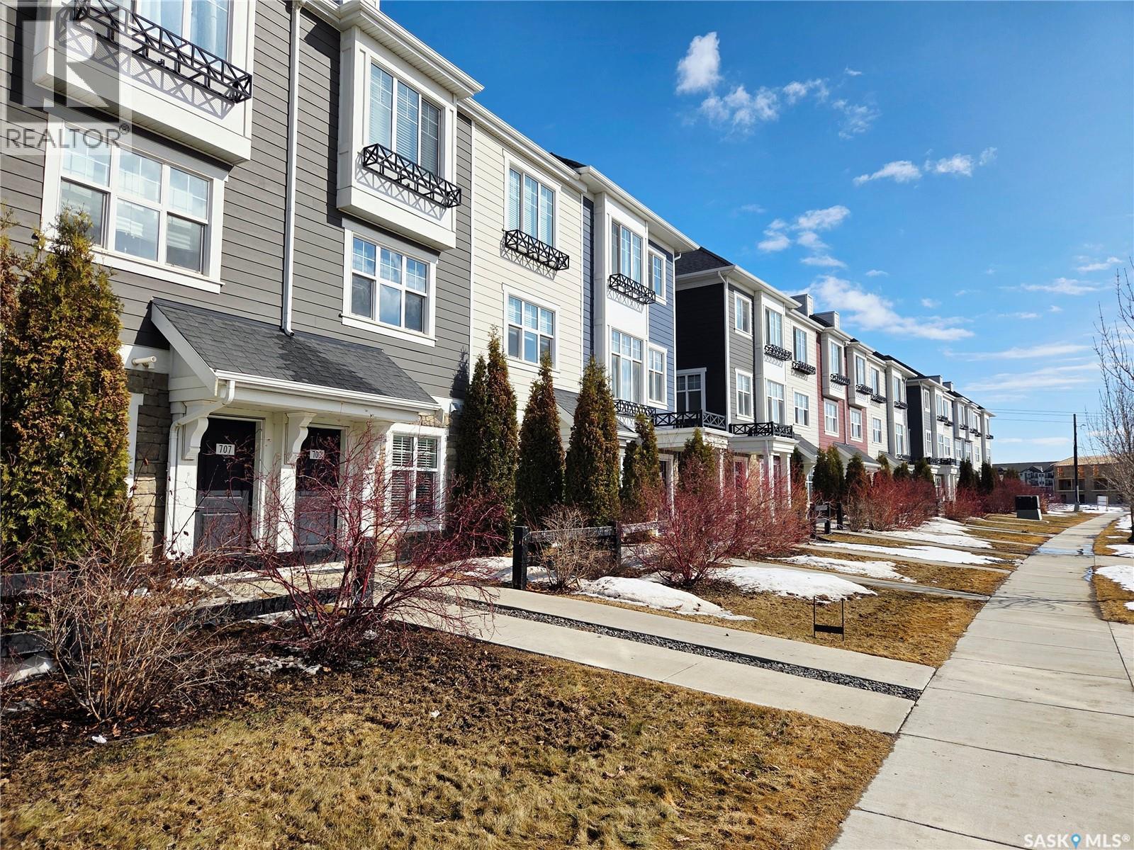 709 Meadows Boulevard, Saskatoon, SK, S7V0H5