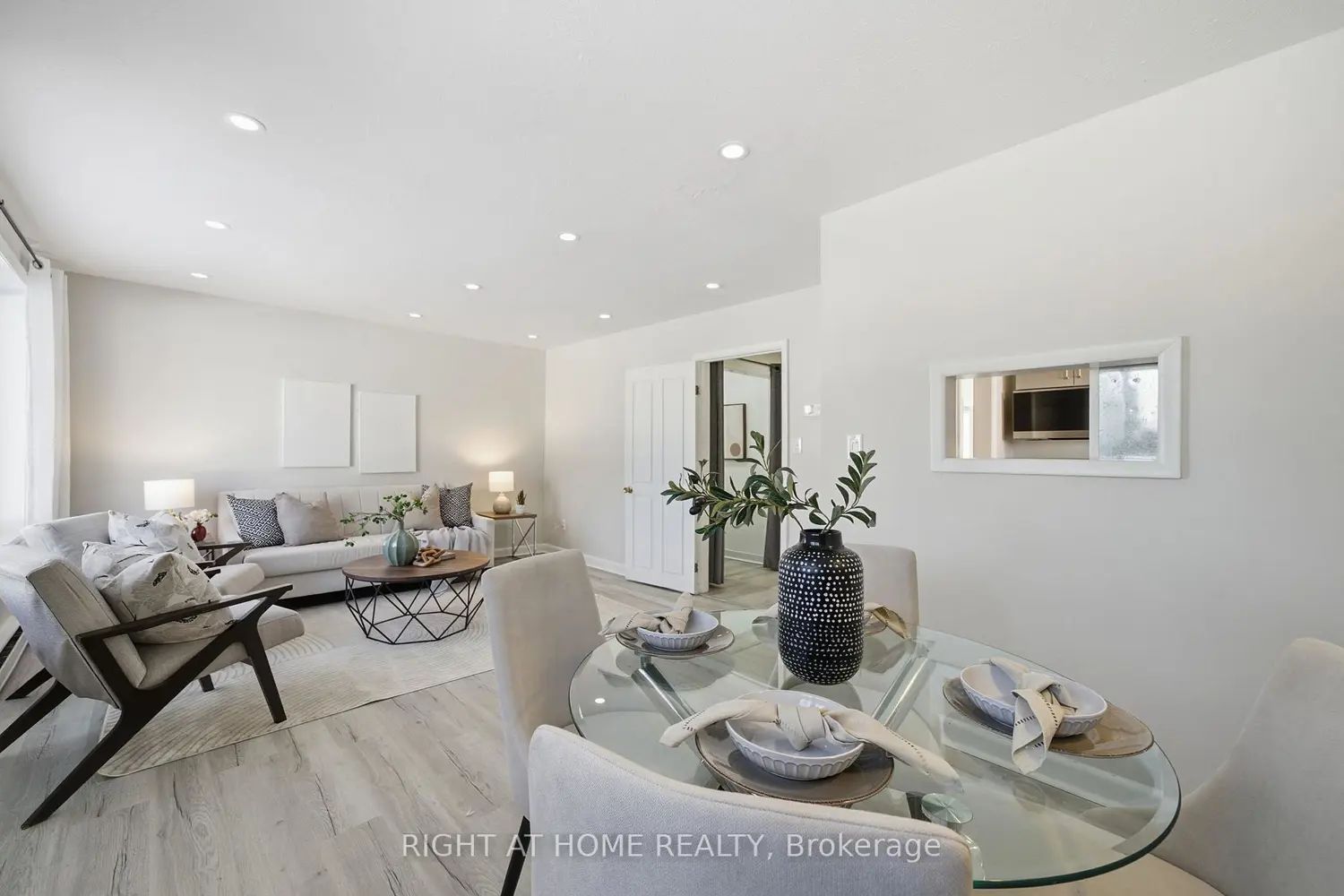 Additional image 7 of 708 Carnegie Avenue