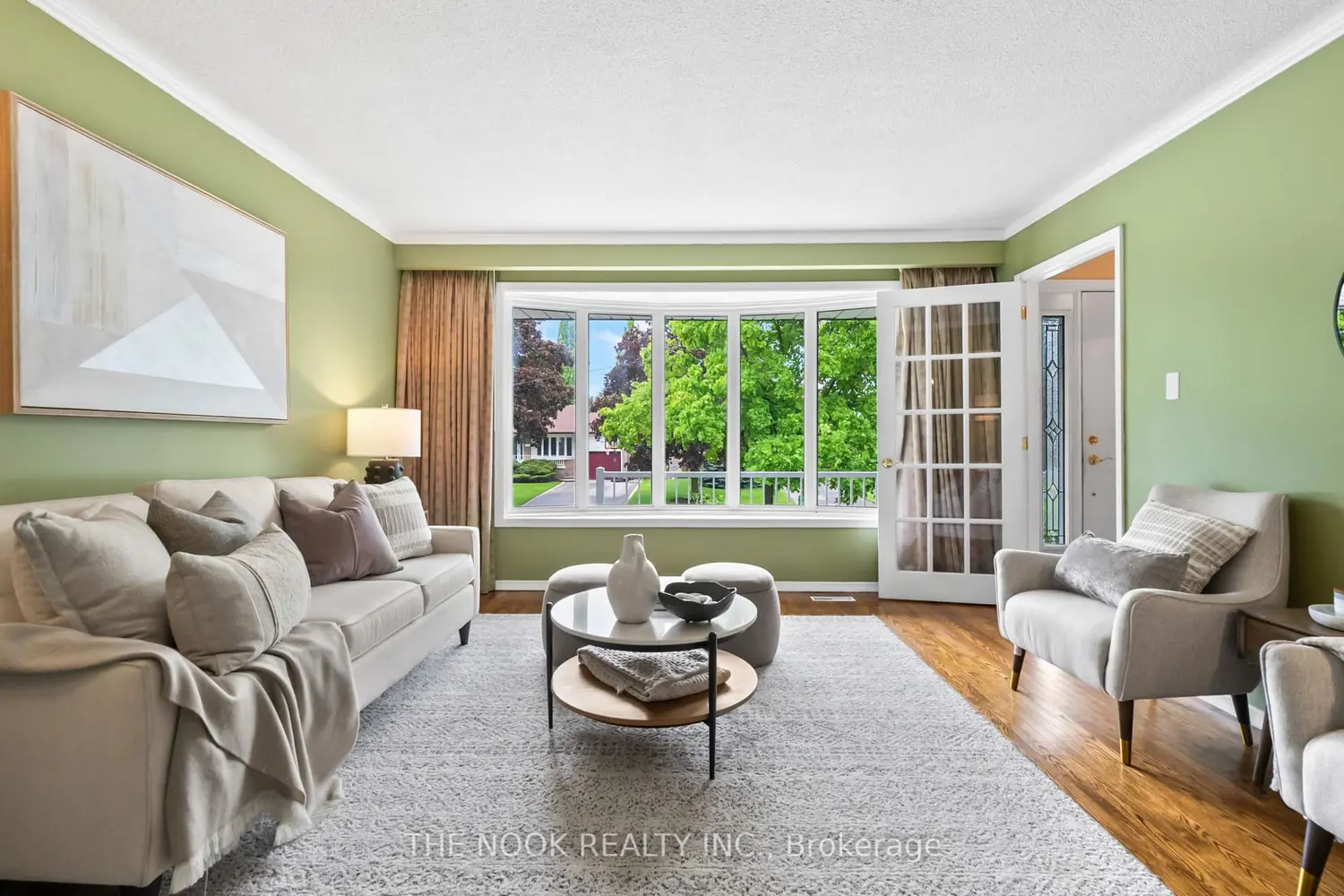 287 Viewmount Street photo 2
