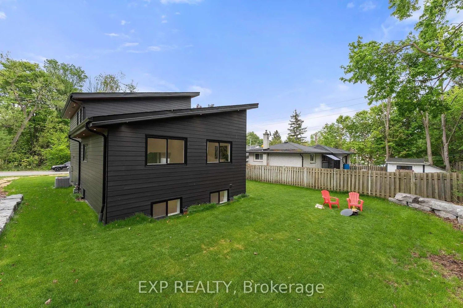 Additional image 20 of 168 Berczy Street