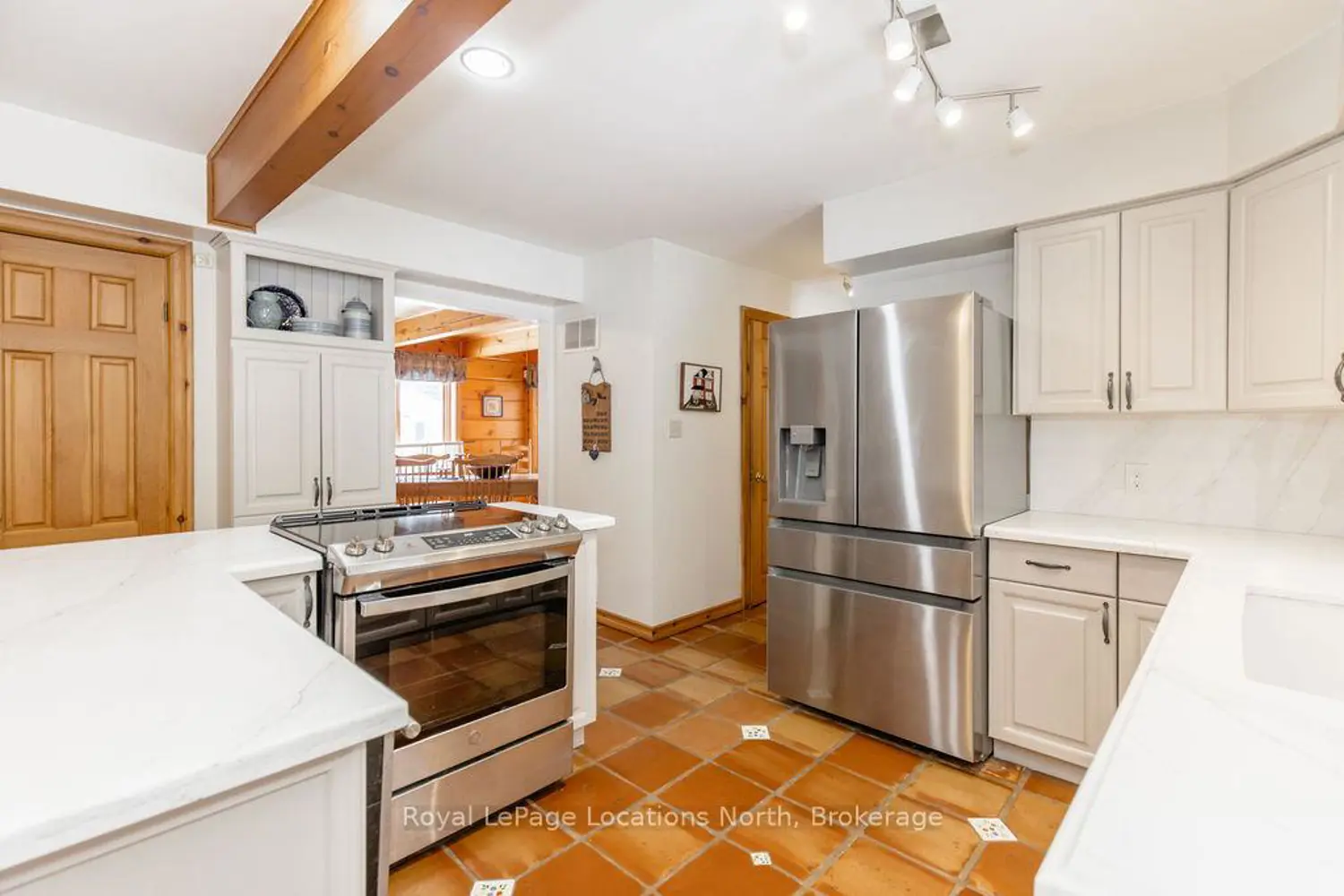 59 Wasaga Sands Drive photo 4