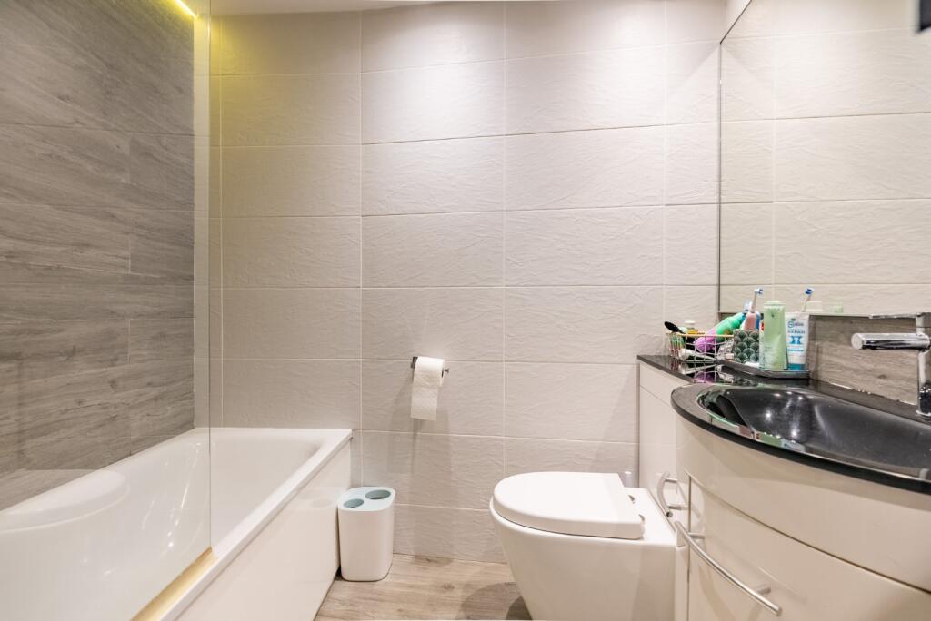 Additional image 16 of Victoria Street, St. Albans, Hertfordshire, AL1